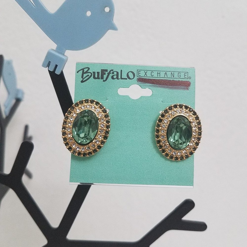 $10 Classic Oval Green Stone Crystal Stud Earrings